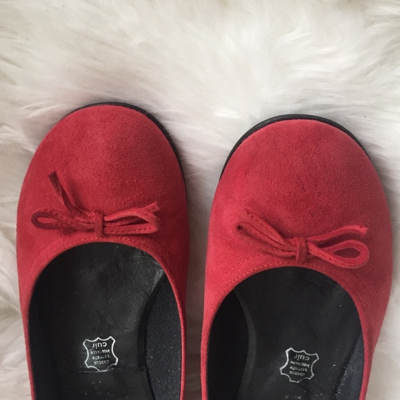 Shoes - SO French! 💋 Red Suede Women's Flats European